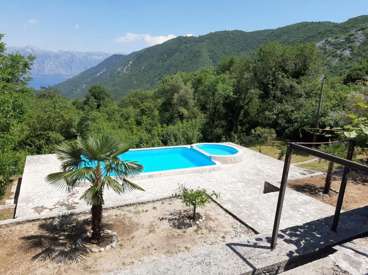 Prodaja, kuća, 260m², Morinj, Kotor