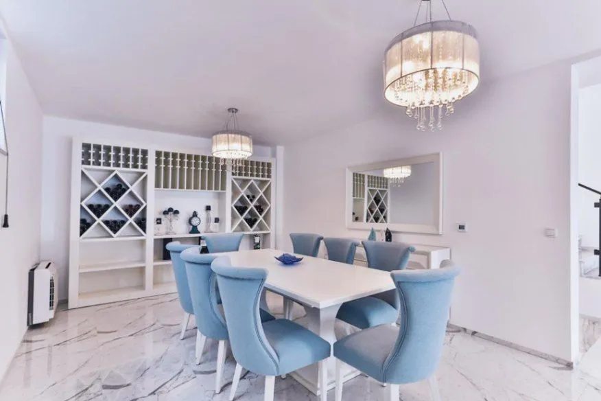 Sale, house, 342m², Utjeha, Bar