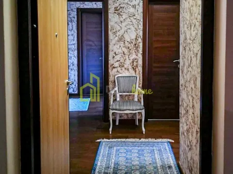 Sale, two bedroom apartment, 85m², Stara Varoš, Podgorica - image 11