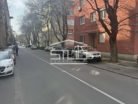 Prodaja, četvorosoban stan, 64m², Karaburma, Palilula Sve Podlokacije - image 10