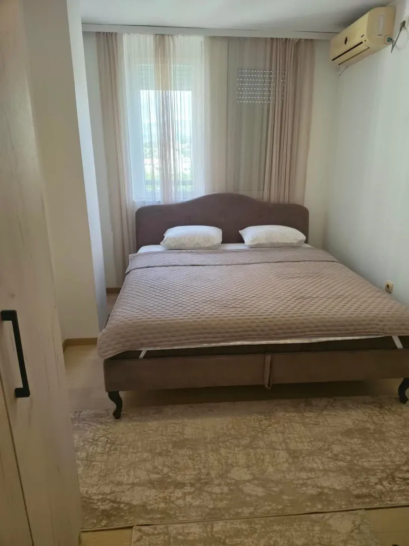 Rent, one bedroom apartment, 60m², Blok 6, Podgorica