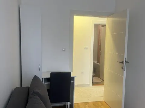 Rent, one bedroom apartment, 36m², Rotkvarija, Novi Sad Sve Podlokacije - image 7