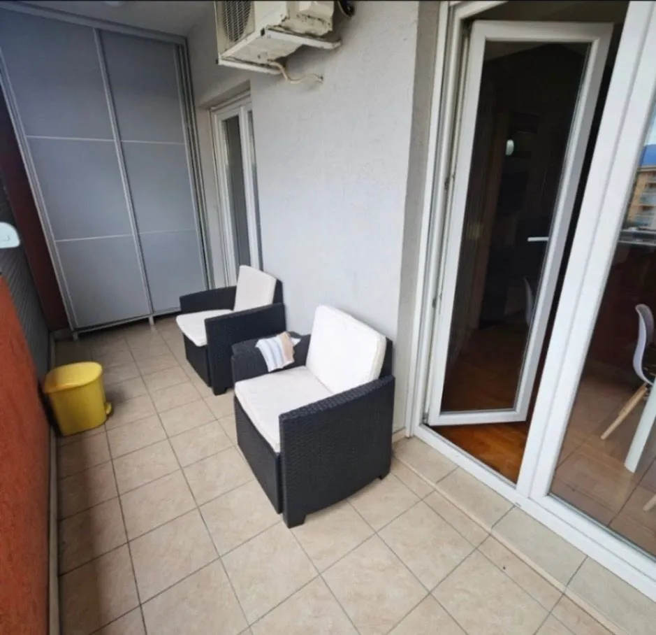 Izdavanje, jednosoban stan, 57m², City Kvart, Podgorica