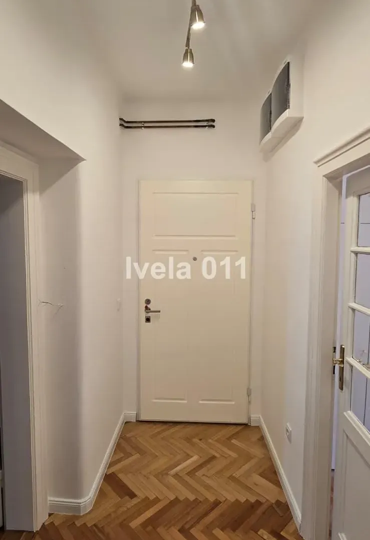 Prodaja, jednosoban stan, 36m², Savski Trg, Beograd