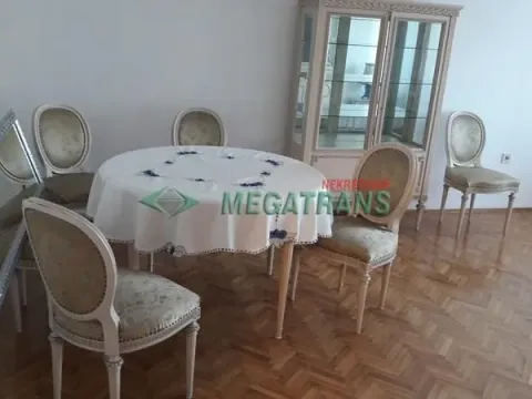 Izdavanje, trosoban stan, 100m², Centar, Novi Sad - image 2