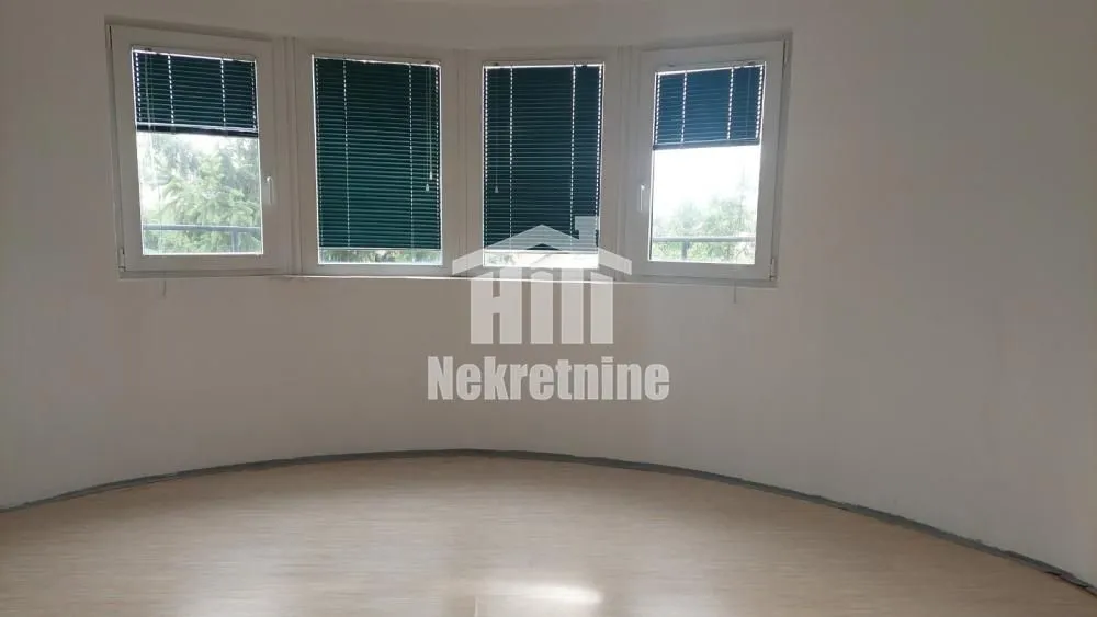 Rent, house, 180m², Čukarica, Beograd