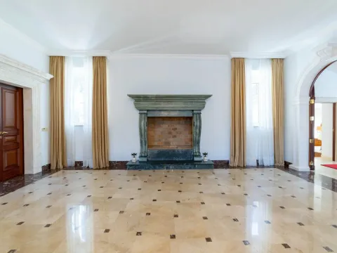 Sale, house, 1100m², Dobrota, Kotor - image 4