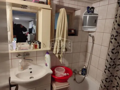 Prodaja, kuća, 73m², Zorka, Subotica - image 11