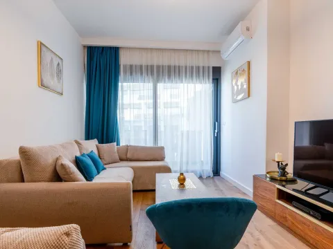 Prodaja, jednosoban stan, 65m², Centar, Bar - image 6