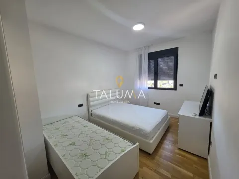 Rent, three bedroom apartment, 130m², Dalmatinska ulica, Podgorica - image 7