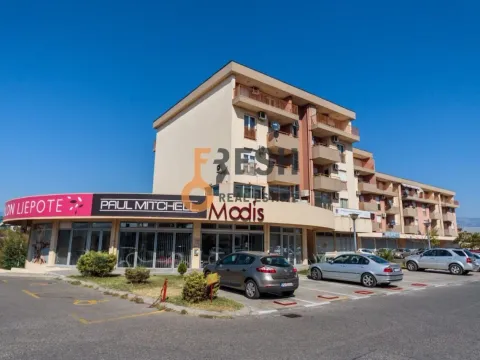 Prodaja, četvorosoban stan, 154m2, Krivi Most, Podgorica Prodaja, četvorosoban stan, 154m2, Krivi Most, Podgorica