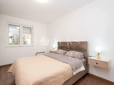 Izdavanje, trosoban stan, 98m², City Kvart, Podgorica - image 2