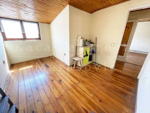 Prodaja, četvorosoban stan, 94m², Savski Venac, Beograd - image 11