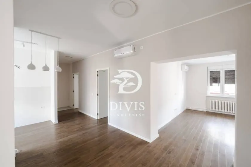 Sale, three bedroom apartment, 92m², Vračar Sve Podlokacije, Beograd