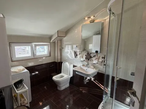 Rent, one bedroom apartment, 60m², Kalimanj, Tivat - image 13