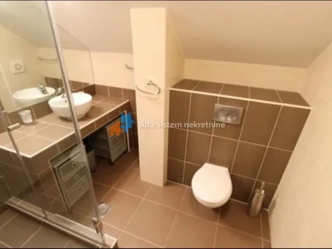 Rent, four bedroom apartment, 160m², Savski Venac, Beograd - image 13