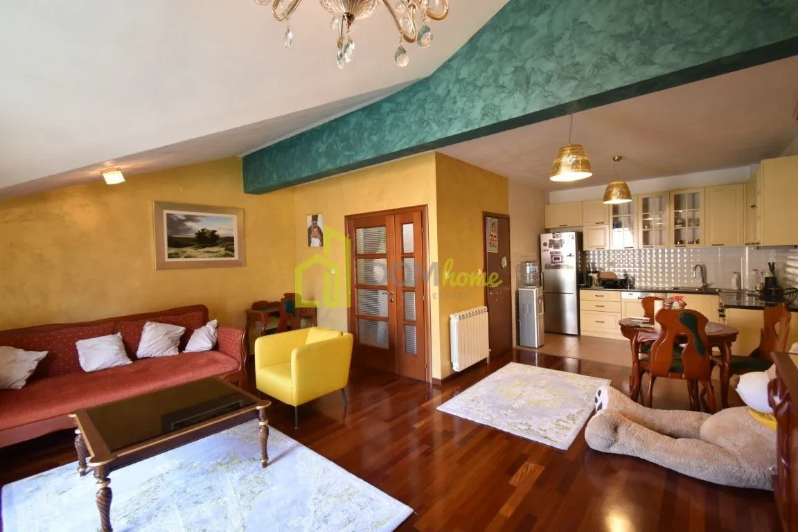 Prodaja, dvosoban stan, 90m², Gorica C, Podgorica
