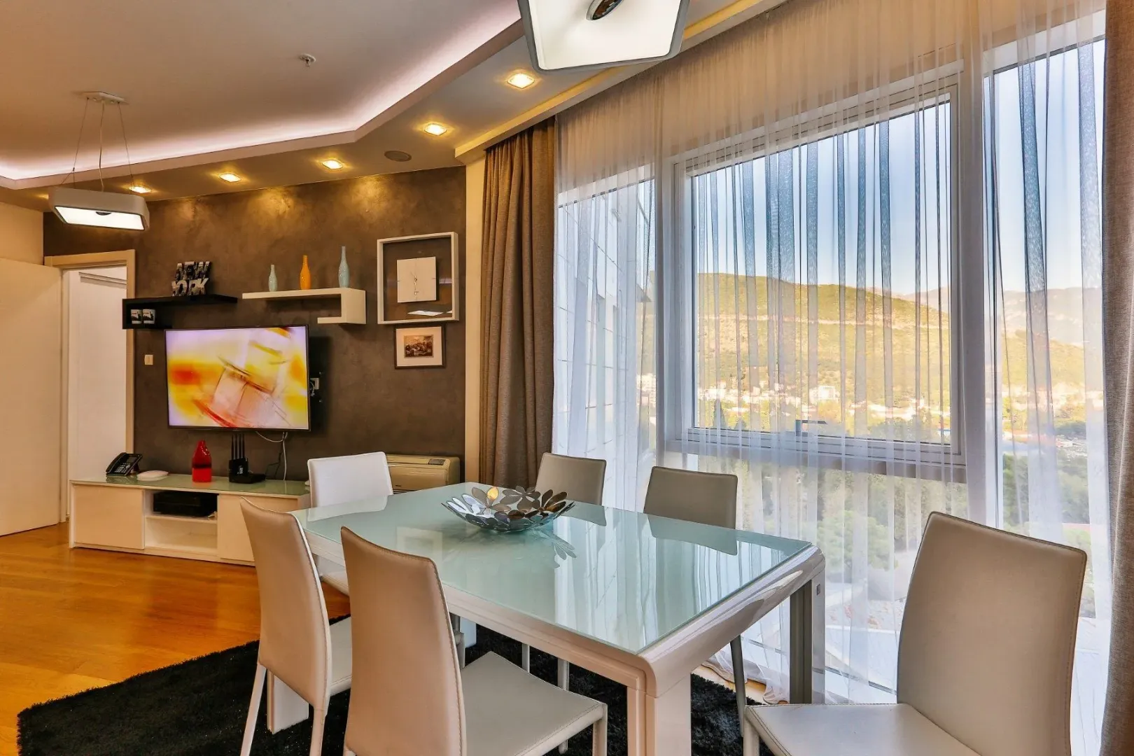 Rent, two bedroom apartment, 110m², Budva, Crna Gora