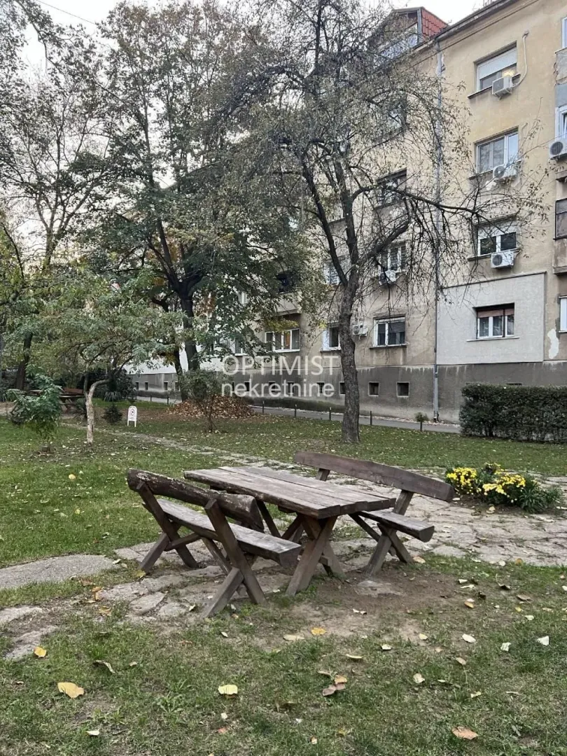 Izdavanje, jednosoban stan, 31m², Partizanov Stadion, Beograd