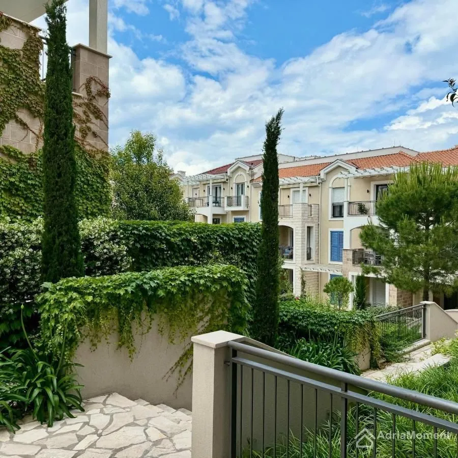 Prodaja, dvosoban stan, 85m², Luštica Bay, Tivat