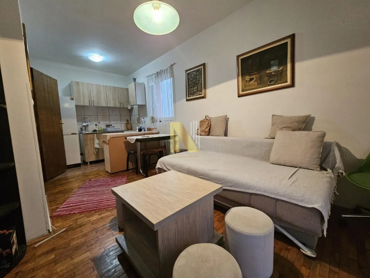 Izdavanje, jednosoban stan, 36m², Bulevar patrijarha Pavla, Novi Sad Sve Podlokacije