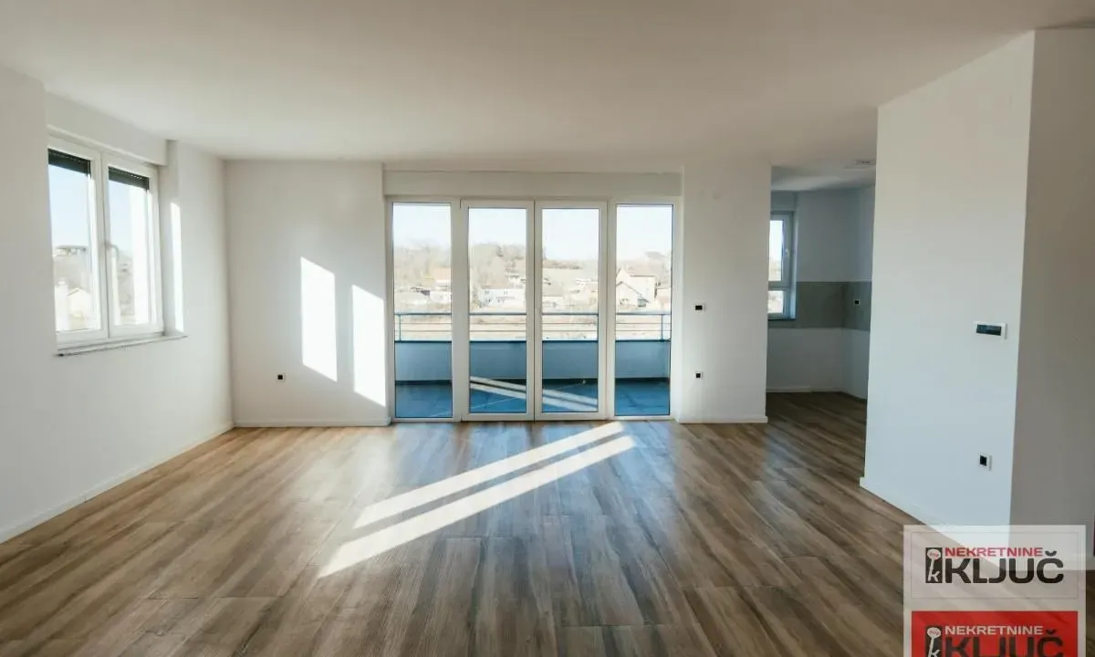 Sale, four bedroom apartment, 116m², Petrovaradin, Novi Sad