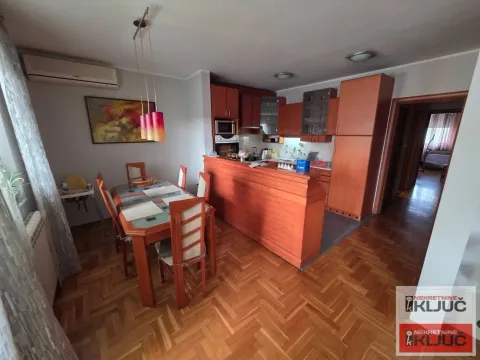 Prodaja, četvorosoban stan, 107m², Nova Detelinara, Novi Sad Sve Podlokacije - image 4