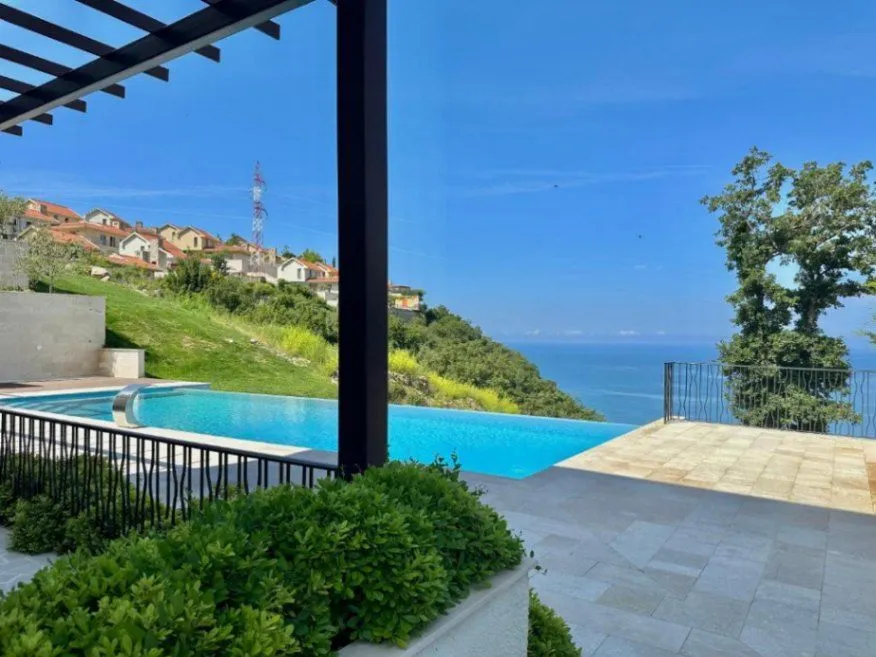 Sale, one bedroom apartment, 55m², Sveti Stefan, Budva