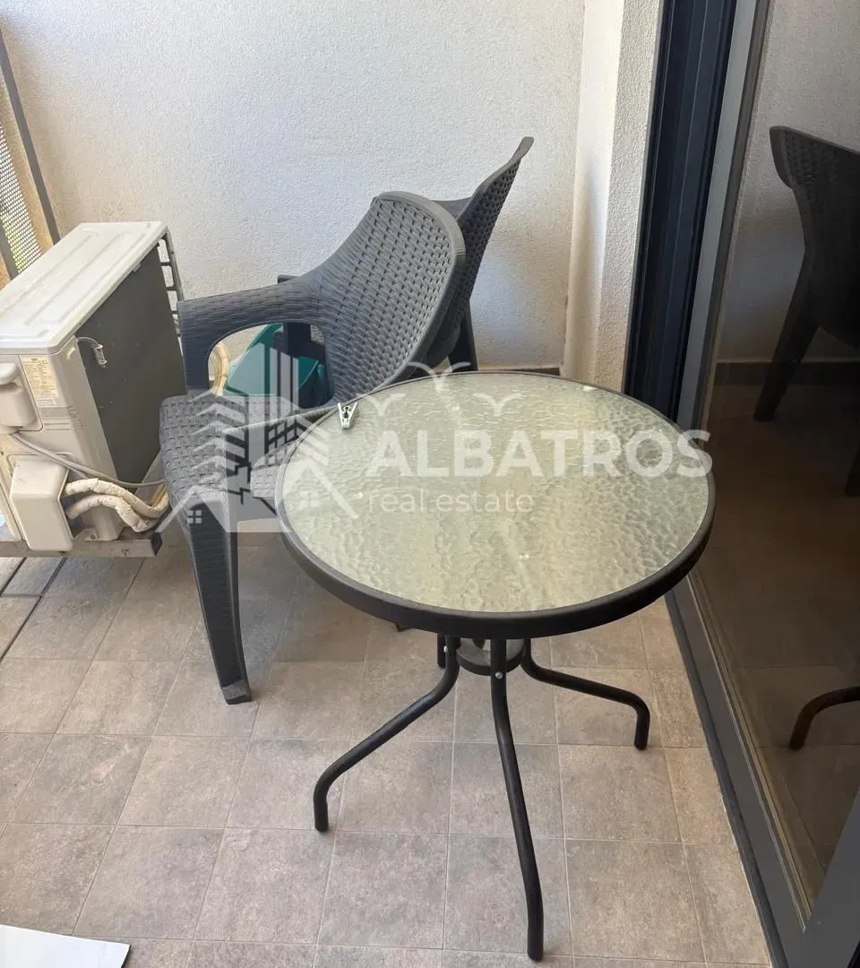 Izdavanje, jednosoban stan, 36m², Soho City, Bar