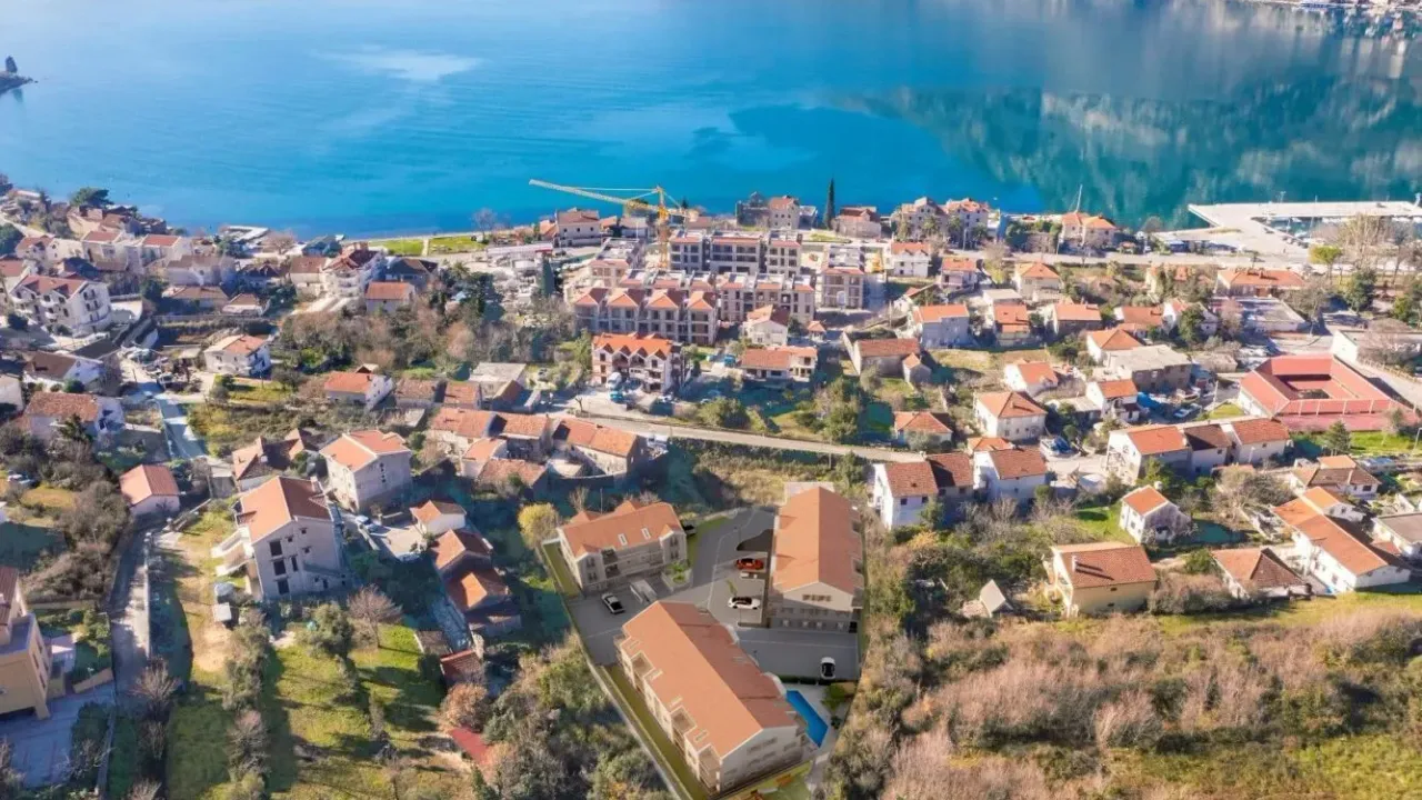 Prodaja, jednosoban stan, 54m², Risan, Kotor