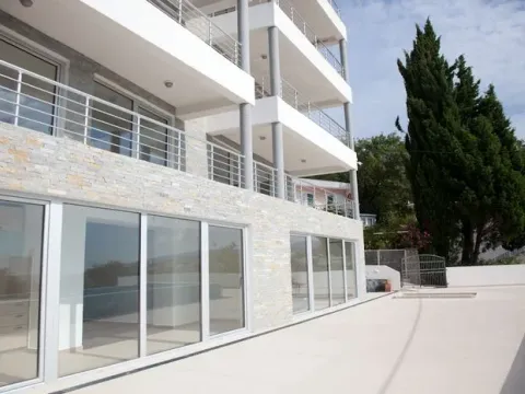 Prodaja, stan, 138m², Dobra Voda, Bar - image 2