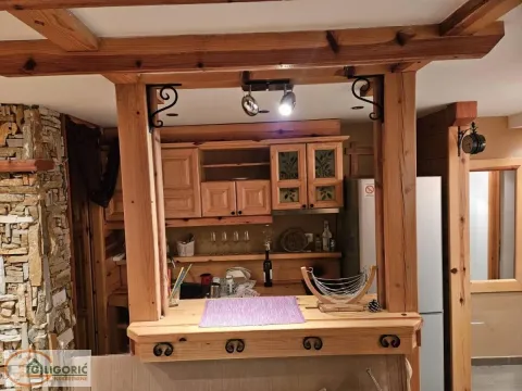 Prodaja, dvosoban stan, 61m², Zlatibor, Srbija