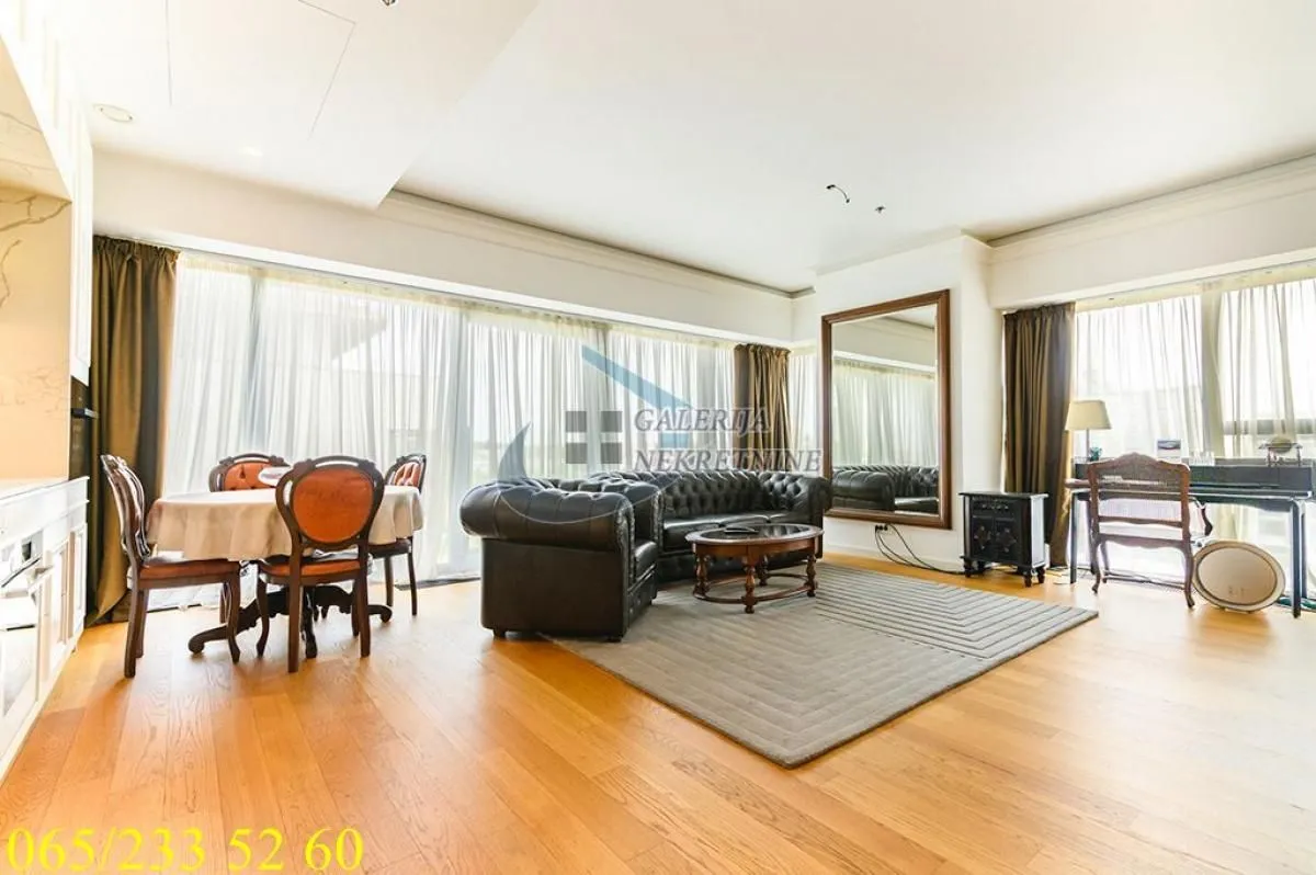 Prodaja, trosoban stan, 95m², Novi Beograd Blok 65, Novi Beograd Sve Podlokacije