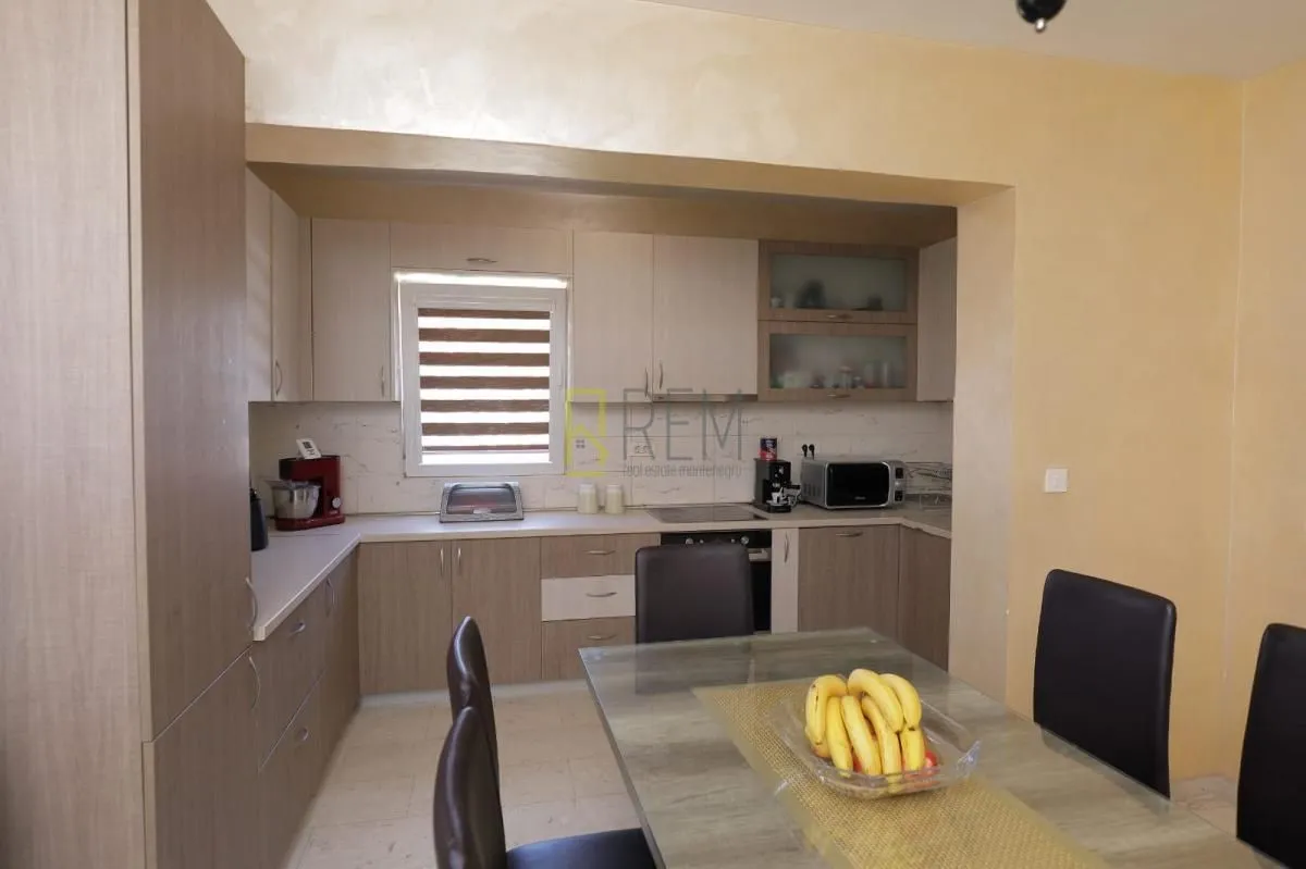 Rent, house, 250m², Tološi, Podgorica