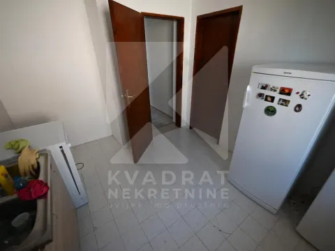 Prodaja, kuća, 370m², Stari Aerodrom, Podgorica - image 19
