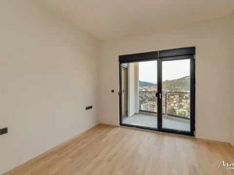 Prodaja, trosoban stan, 122m², Topla, Herceg Novi - image 2