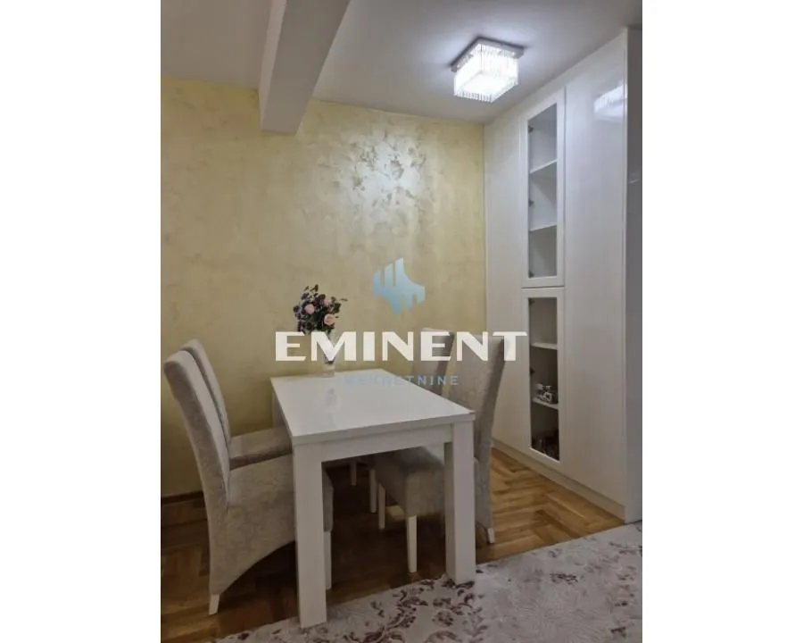 Izdavanje, dvosoban stan, 50m², Lion, Zvezdara Sve Podlokacije