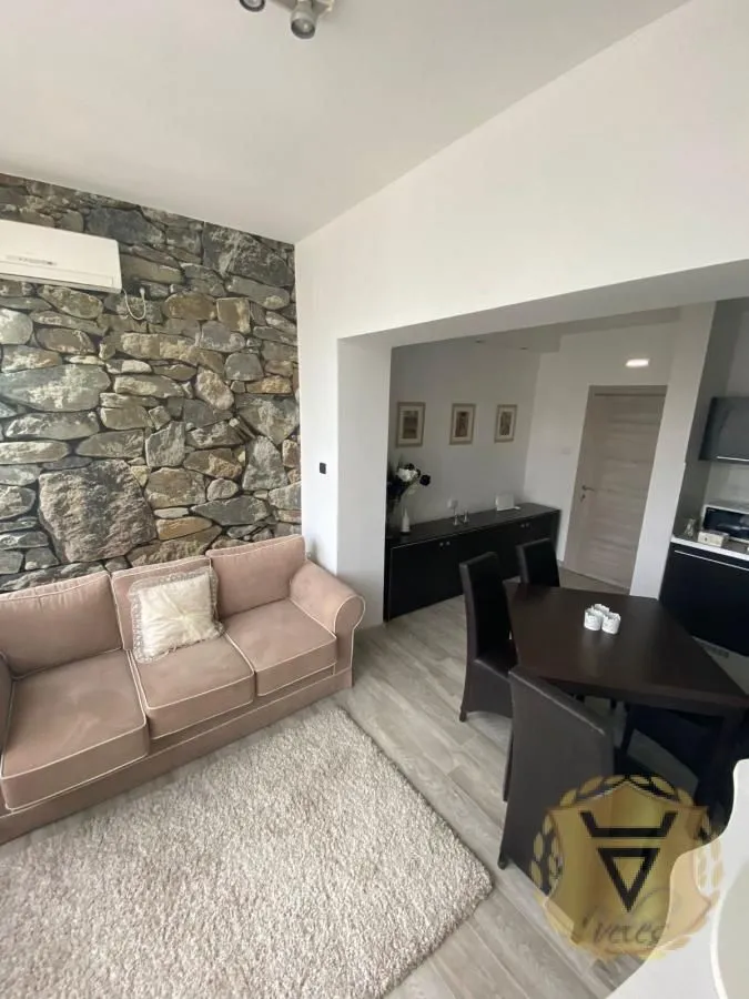 Rent, one bedroom apartment, 36m², Slavija, Vračar Sve Podlokacije