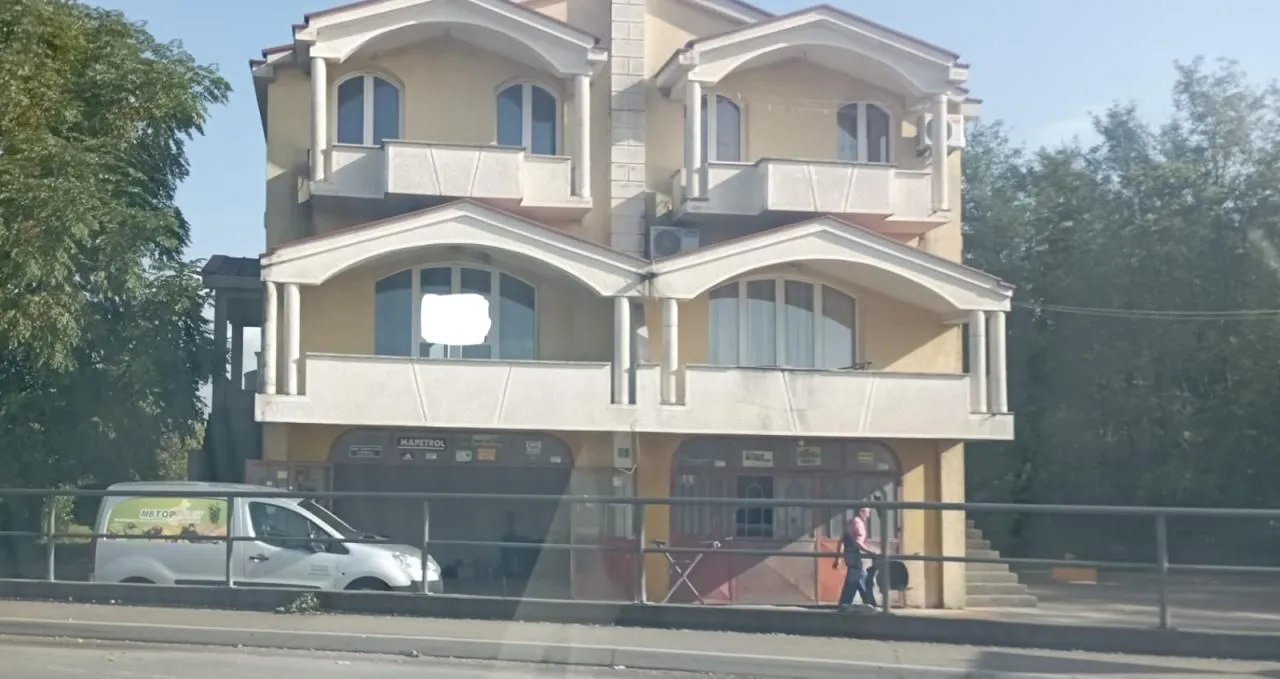 Prodaja, kuća, 600m², Golubovci, Podgorica