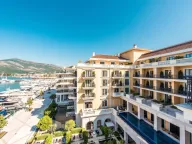 Sale, three bedroom apartment, 252m², Porto Montenegro, Tivat - image 8