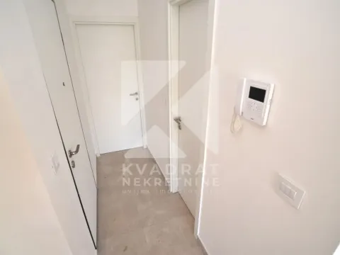 Izdavanje, jednosoban stan, 40m², Stari Aerodrom, Podgorica - image 7