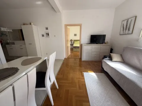 Sale, one bedroom apartment, 47m², Petrovac, Budva - image 3