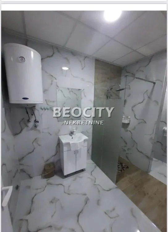 Prodaja,  kuća, 250m2, Borsko jezero, Bor