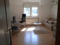 Izdavanje, garsonjera, 30m², Bulevar Evrope, Novi Sad Sve Podlokacije - image 7