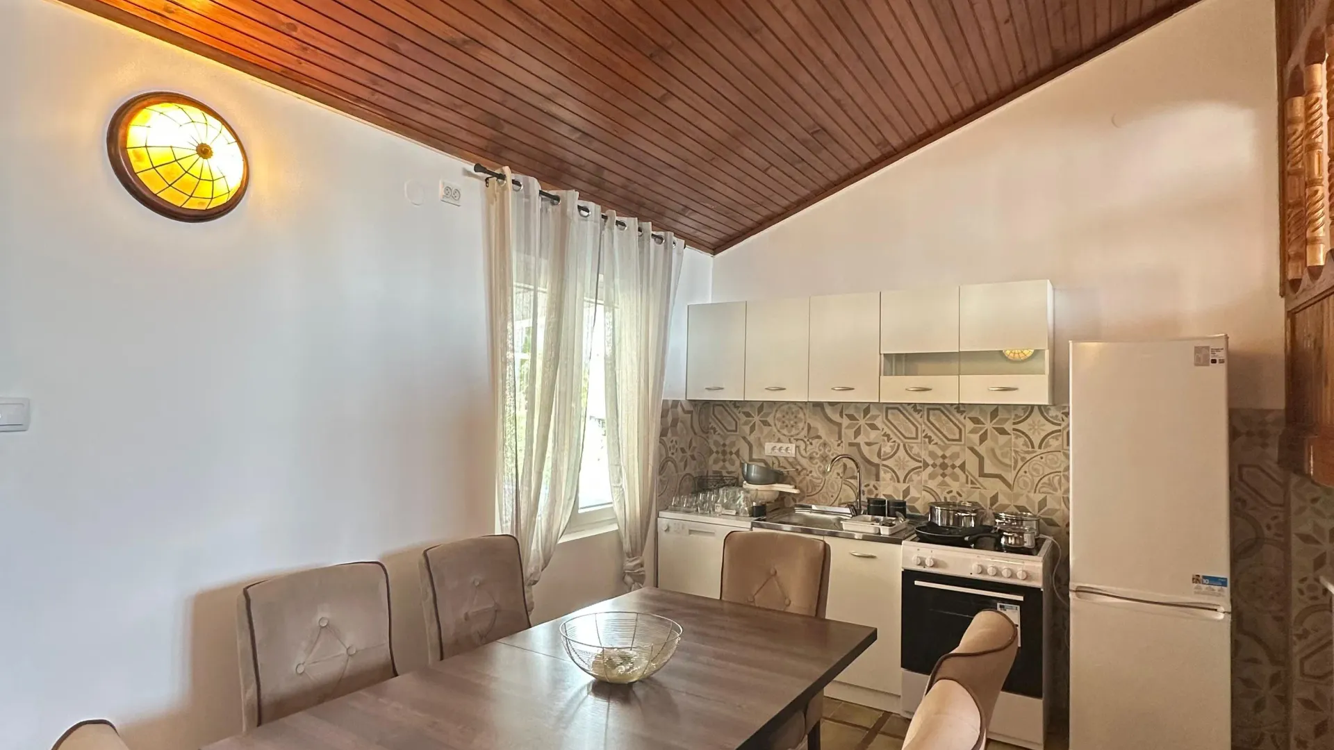 Rent, three bedroom apartment, 200m², Centar, Tivat