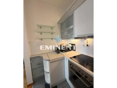 Rent, two bedroom apartment, 41m², Neimar, Vračar Sve Podlokacije - image 7