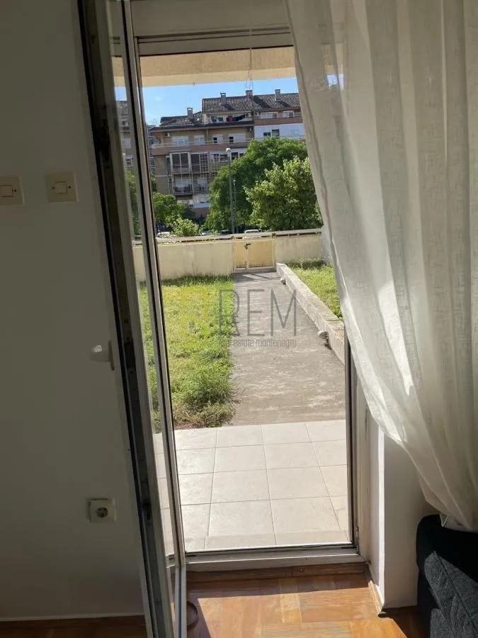 Prodaja, dvosoban stan, 65m², Stari Aerodrom, Podgorica
