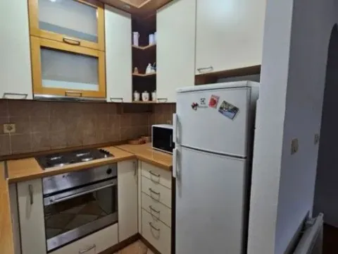 Prodaja, jednosoban stan, 42m², Zagorič, Podgorica - image 9