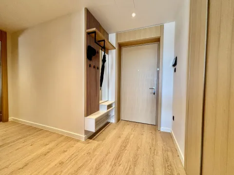 Izdavanje, stan, 110m², Porto Montenegro, Tivat - image 16