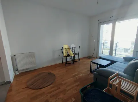 Rent, office space, 37m², Novo naselje, Novi Sad - image 2